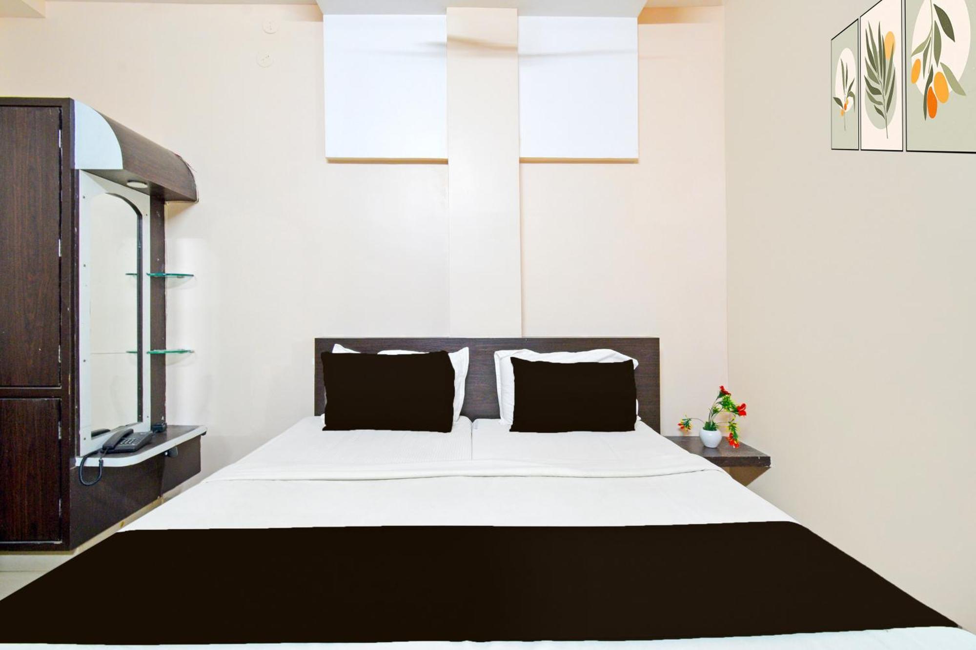 Super Hotel O Kurnool Near Kurnool Medical College Extérieur photo